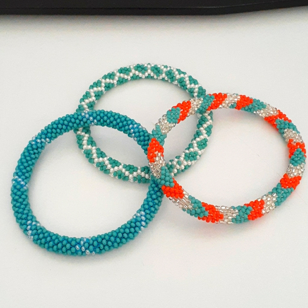 Set of 3 sashka bead bracelets